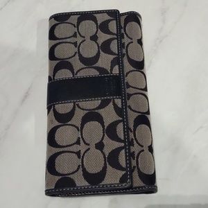 Coach wallet